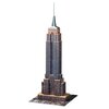 Model 3D przedstawia wieżowiec Empire State Building złożony z 216 elementów puzzli. Struktura jest szczegółowo odwzorowana, z widocznymi oknami i charakterystycznym szczytem budynku.