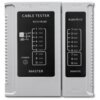 Na zdjęciu znajduje się tester kabli z dwoma sekcjami oznaczonymi jako "MASTER" i "REMOTE", z widocznymi oznaczeniami "RJ12" i "RJ45". Na panelu "MASTER" znajduje się przełącznik z pozycjami "OFF", "ON", "S" oraz wskaźnik "POWER".