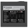 Zasilacz komputerowy z serii Litepower o mocy 550W marki Thermaltake, z widocznymi specyfikacjami technicznymi, takimi jak napięcia wyjściowe i maksymalne natężenia prądu. Na etykiecie znajdują się również certyfikaty jakości oraz informacja o dwuletniej 