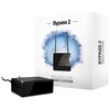 Na zdjęciu znajduje się czarny moduł FIBARO Bypass 2 FGB-002 oraz jego opakowanie. Na opakowaniu widnieje napis: "Bypass 2", "INTELLIGENT HOME", "FIBARO SYSTEM".