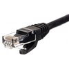 Czarny kabel sieciowy RJ-45 z przezroczystą wtyczką, w której widoczne są kolorowe przewody. Produkt to "Kabel RJ-45 - RJ-45 NETRACK BZPAT3UK 3 m".