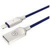 Na zdjęciu znajduje się niebieski kabel USB-Lightning o długości 1,9 m z metalowymi końcówkami. Na jednej z końcówek widoczne jest logo producenta w postaci stylizowanej litery "U".