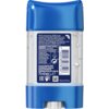 Niebieski pojemnik z przezroczystą częścią, zawierający antyperspirant w żelu o pojemności 70 ml, z widoczną etykietą zawierającą informacje w kilku językach, kod kreskowy oraz logo EAC. Na etykiecie znajdują się składniki produktu oraz dane producenta: P