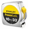 Srebrna miara zwijana z żółtym przyciskiem blokującym, na której widnieje napis: "STANLEY PowerLock 10m/33' 33-443". Produkt ma błyszczącą obudowę i widoczny mechanizm blokujący taśmę.