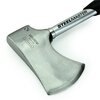 Na zdjęciu widoczna jest siekiera z metalowym ostrzem, na którym znajduje się napis "STANLEY 1-51-030" oraz logo producenta. Na trzonku siekiery widnieje napis "STEELMASTER".