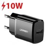 Czarna ładowarka sieciowa z logo "UGREEN" i jednym portem USB, obok której widnieje czerwony napis "10W" z symbolem błyskawicy.
