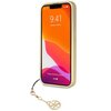 Na zdjęciu znajduje się etui na telefon w kolorze brązowym, z ozdobnym brelokiem w kształcie okręgu z logo. Na ekranie telefonu widoczny jest czas 9:41 oraz data "Tuesday, 20 March", a także napis "Press Home to unlock".
