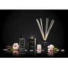 Świeca zapachowa CERERIA MOLLA Bulgarian Rose & Oud 230 g Kompozycja zapachowa Goździki