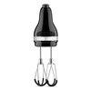 Czarny mikser ręczny z dwoma metalowymi końcówkami do mieszania, na obudowie widoczne jest logo "KitchenAid". Produkt ma błyszczące wykończenie i nowoczesny design.