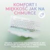 Na zdjęciu znajduje się biała klawiatura z podświetleniem RGB, umieszczona na chmurkowatej podpórce pod nadgarstki. Tekst na zdjęciu brzmi: "KOMFORT I MIĘKKOŚĆ JAK NA CHMURCE" oraz "ZWARTA, MARZYCIELSKA KONSTRUKCJA BEZ KLAWIATURY NUMERYCZNEJ Z WBUDOWANĄ P