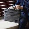 Torba na laptopa UNIQ Cavalier 15 cali Szary Materiał Nylon