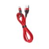 Czerwony kabel USB - Micro USB o długości 1 metra, z widocznym logo "USAMS" na wtyczce USB, jest starannie zwinięty i zabezpieczony czarną opaską. Kabel ma plecioną strukturę, a końcówki są wzmocnione czarnymi elementami.