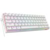 Biała klawiatura mechaniczna z podświetleniem RGB, posiadająca klawisze z oznaczeniami takimi jak "Esc", "Tab", "CapsLk", "Shift", "Ctrl", "Win", "Alt" oraz litery od "Q" do "M". Na obudowie widoczne jest logo producenta.