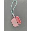 Etui na słuchawki GUESS Silicone Vintage Różowo-zielony Kolor Różowo-zielony