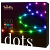 Czarne opakowanie z kolorowymi lampkami LED ułożonymi w spiralę, z widocznym logo "twinkly" oraz napisem "GENERATION II". Na opakowaniu znajdują się także napisy: "200 MULTICOLOR", "APP CONTROLLED RGB LED" oraz duży napis "dots".