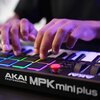 Klawiatura sterująca AKAI MPK Mini Plus Liczba klawiszy klawiatury [szt] 37