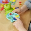 Ciastolina PLAY-DOH Żaba i nauka kolorów F69265L0 Funkcje rozwojowe Wyobraźnia