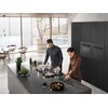 Płyta indukcyjna MIELE KMDA 7272 FL-U Silence zamknięty obieg powietrza Wykonanie płyty grzewczej Szkło ceramiczne