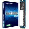 Na zdjęciu widoczny jest dysk SSD oraz jego opakowanie z napisem "GIGABYTE Gen3 2500E SSD" i oznaczeniem pojemności "500GB". Na dysku znajdują się symbole certyfikacyjne oraz napis "Warranty void if removed".
