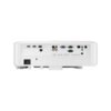 Biały projektor z widocznymi złączami, w tym HDMI, VGA, USB oraz portami audio i sieciowym. Na obudowie znajdują się logotypy: HDMI, HDBaseT, Crestron.