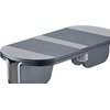 Na zdjęciu widoczny jest metalowy stojak do laptopa o nowoczesnym designie, z zaokrąglonymi krawędziami i dwoma srebrnymi paskami na górnej powierzchni. Stojak posiada regulowaną śrubę, która umożliwia dostosowanie szerokości uchwytu.