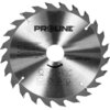 Na zdjęciu znajduje się metalowa tarcza do cięcia z widocznym logo "PROLINE" oraz oznaczeniami technicznymi, takimi jak "max 6800 rpm" i "24T". Na powierzchni tarczy znajdują się również piktogramy oraz tekst w kilku językach, w tym "PIŁA TARCZOWA DO DREW
