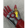 U Rękawica HASBRO Avengers Classic Legends Gear F0196 Bateria w zestawie Nie