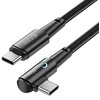 Na zdjęciu widoczny jest szary kabel USB-C do USB-C z plecionym oplotem, zakończony dwoma wtykami. Na jednym z wtyków znajduje się napis "TECH PROTECT", a na drugim "60W" z niebieskim symbolem.