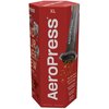 Czerwone opakowanie produktu z dużym białym napisem "AeroPress" oraz oznaczeniem "XL" na górze. Na opakowaniu widoczny jest obrazek zaparzacza z kawą oraz tekst: "The Only Press with 3 in 1 Brew Technology" i "Makes 2-4 Cups Filters Included".