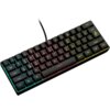 Na zdjęciu widoczna jest klawiatura mechaniczna z podświetleniem RGB, z klawiszami oznaczonymi standardowym układem QWERTY. Klawisze są podświetlone w różnych kolorach, a na jednym z klawiszy znajduje się logo w kształcie płomienia.