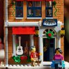 LEGO 10308 ICONS Świąteczna główna ulica Motyw Świąteczna główna ulica