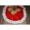 Dywanik pod choinkę CHRISTMAS GIFTS 100 cm Czerwono-biały Wyposażenie 1 x dywanik