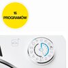 Obraz przedstawia panel sterowania pralki z okrągłym pokrętłem, na którym znajdują się różne ikony symbolizujące programy prania, takie jak ECO 40-60, oraz temperatury i czas trwania cykli. W lewym górnym rogu widnieje żółte koło z napisem "16 PROGRAMÓW",