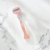 Golarka GILLETTE Venus Comfortglide Spa Breeze + 4 wkłady Informacje dodatkowe Dopasowuje się do kształtów ciała