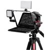 Na zdjęciu znajduje się teleprompter zamontowany na statywie, z aparatem fotograficznym i dwoma lampami LED. Na ekranie telepromptera widoczny jest tekst: "Thank you for choosing Ulanzi. The teleprompter is designed to solve the problem of The trouble of 