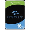 Na zdjęciu widoczny jest dysk twardy z etykietą w kolorach zielonym, czarnym i niebieskim, z logo "SEAGATE" oraz napisem "SKYHAWK AI" i oznaczeniem pojemności "16 TB".