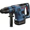 Na zdjęciu widoczny jest niebiesko-czarny młot udarowo-obrotowy z czerwonymi i srebrnymi elementami, z napisem "BOSCH GBH18V-36C" oraz "TURBO BRUSHLESS" na obudowie. Urządzenie posiada ergonomiczny uchwyt i dodatkową rękojeść, a na dole widnieje napis "Bo