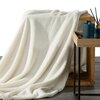 Narzuta EUROFIRANY Bukla 70 x 160 cm Kremowy Informacje dodatkowe Gramatura: 260 g/m2