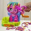 Ciastolina PLAY-DOH Salon fryzjerski F8807 Funkcje rozwojowe Wyobraźnia