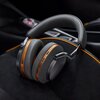 Słuchawki nauszne BOWERS & WILKINS PX8 ANC Szaro-pomarańczowy Funkcje dodatkowe Google Assistant