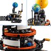 LEGO 42179 Technic Planeta Ziemia i Księżyc na orbicie Motyw Planeta Ziemia i Księżyc na orbicie