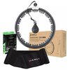 Na zdjęciu znajduje się czarny hula hop z licznikiem oraz pas wyszczuplający, oba z logo HMS. Obok widoczne są opakowania z napisami: "Hula Hoop with Weight + Counter HHW06" oraz "Pas Neoprenowy Model BR163 Plus Size".