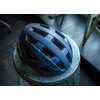 Kask rowerowy LAZER Tonic Kineticore Granatowo-czarny Szosowy (rozmiar M) Materiał skorupy Poliwęglan