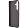 Przedstawione zdjęcie ukazuje brązowe etui na telefon z wycięciem na aparat oraz przyciski boczne. Etui ma gładką powierzchnię wewnętrzną i zaokrąglone krawędzie.