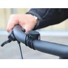 Uchwyt na telefon do roweru SHAPEHEART SR-Bike Uni Czarny Zawartość zestawu 2 x gumki silikonowe (na kierownice lub mostki do 50 mm)