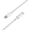 Na zdjęciu widoczny jest biały kabel z końcówkami USB-C i Lightning, z plecionym oplotem. Na jednej z końcówek znajduje się oznaczenie "20W", a na drugiej logo w kształcie litery "M".