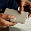Etui DECODED Leather Detachable Wallet MagSafe do Apple iPhone 16 Beżowy Gwarancja 24 miesiące