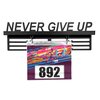 Wieszak na medale i numery startowe GOCKOWIAK Never give up Kolor Czarny