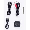 Na zdjęciu znajduje się zestaw akcesoriów, w tym różne kable audio, adapter Bluetooth oraz mały metalowy adapter. Na adapterze widoczny jest tekst: "Bluetooth Audio Receiver / Transmitter" oraz oznaczenia certyfikacyjne CE, FCC, UKCA.