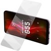 Na zdjęciu widoczny jest telefon z nałożonym szkłem ochronnym, na ekranie którego znajduje się napis "3mk MOTOROLA MOTO G55". Szkło jest przezroczyste i lekko uniesione nad ekranem telefonu.